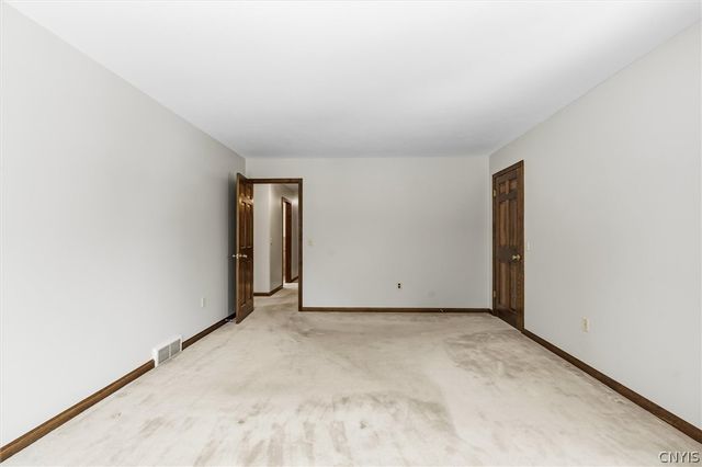 8205 Duvall Circle, Manlius, NY 13104