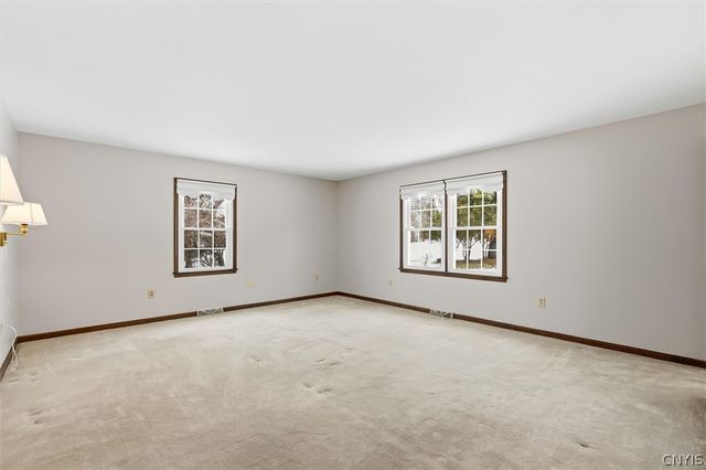 8205 Duvall Circle, Manlius, NY 13104