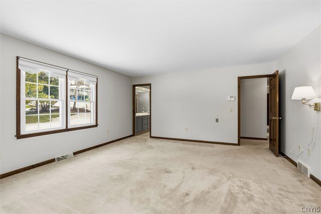 8205 Duvall Circle, Manlius, NY 13104