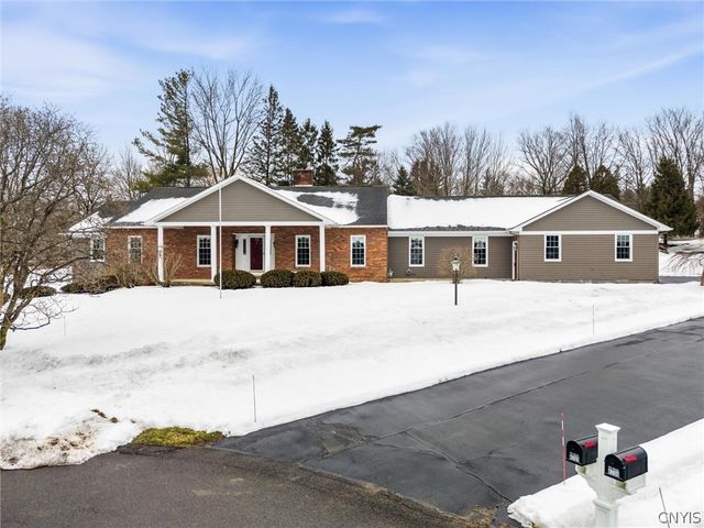 8205 Duvall Circle, Manlius, NY 13104
