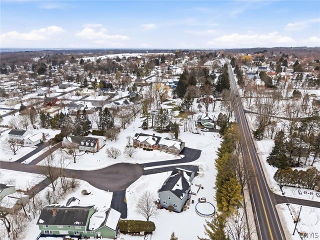 8205 Duvall Circle, Manlius, NY 13104