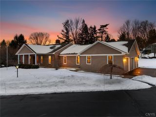 8205 Duvall Circle, Manlius, NY 13104