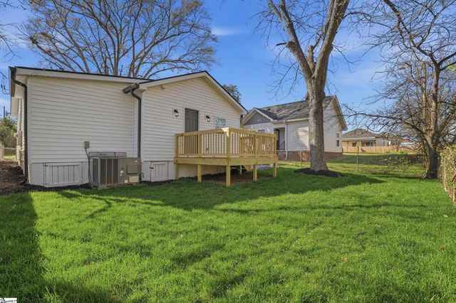 101 Hawkins Street, Greenville, SC 29611