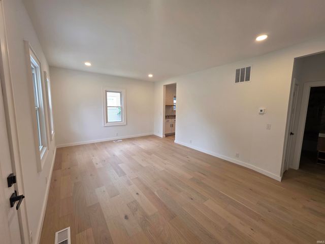 2116 Washington Avenue, Evansville, IN 47714