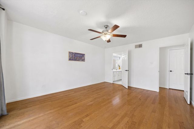 110 Shadow Wood Drive, Sugar Land, TX 77498