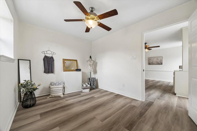 110 Shadow Wood Drive, Sugar Land, TX 77498