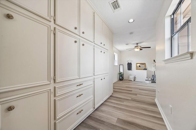 110 Shadow Wood Drive, Sugar Land, TX 77498