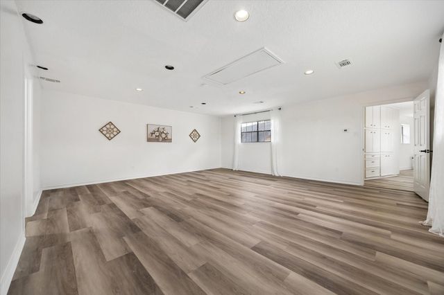 110 Shadow Wood Drive, Sugar Land, TX 77498