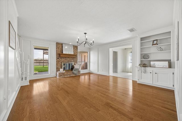 110 Shadow Wood Drive, Sugar Land, TX 77498
