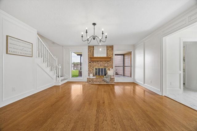 110 Shadow Wood Drive, Sugar Land, TX 77498