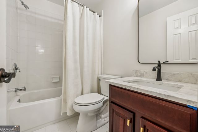 1165 Beacon Hill Crossing, Alpharetta, GA 30005