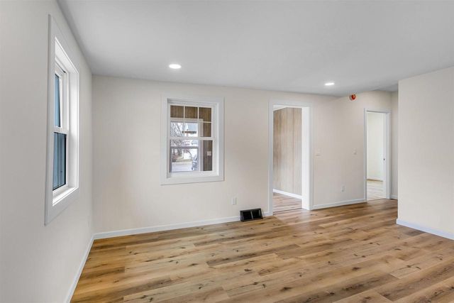 732 7th Street, Prairie Du Sac, WI 53578