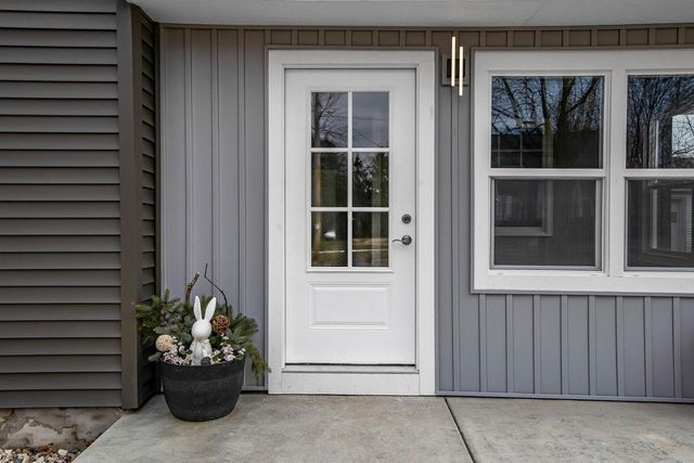 732 7th Street, Prairie Du Sac, WI 53578