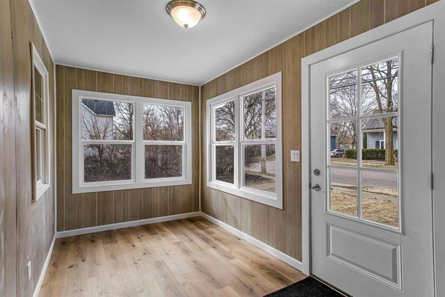 732 7th Street, Prairie Du Sac, WI 53578