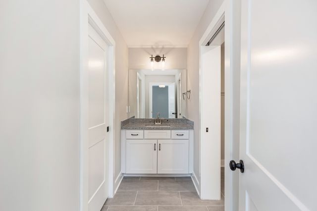 300 Jasmine Park, Hermitage, TN 37076