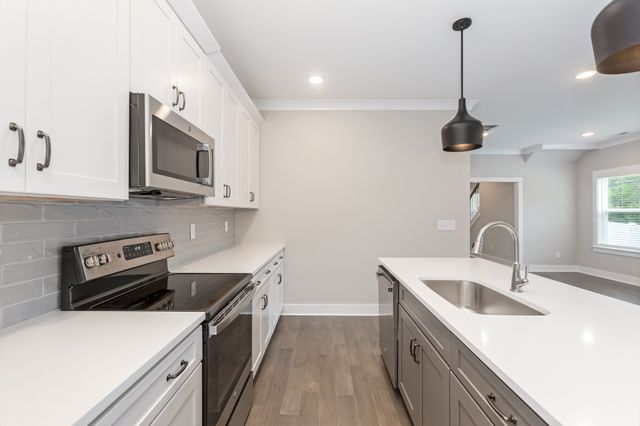 300 Jasmine Park, Hermitage, TN 37076