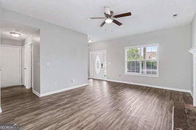 7873 Chadwick Lane, Riverdale, GA 30274