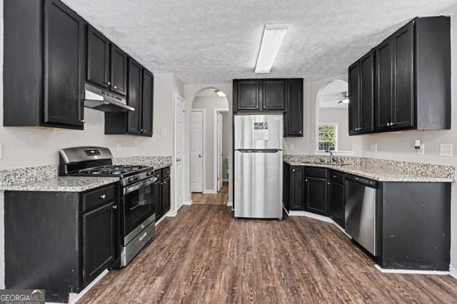 7873 Chadwick Lane, Riverdale, GA 30274