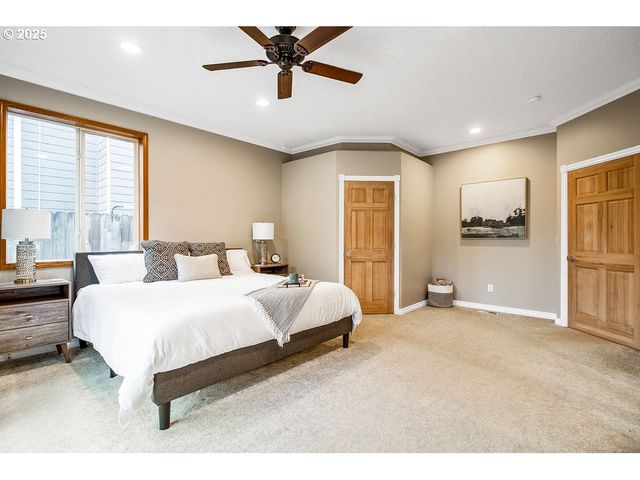 813 HOWARD JORDAN Loop, Dayton, OR 97114