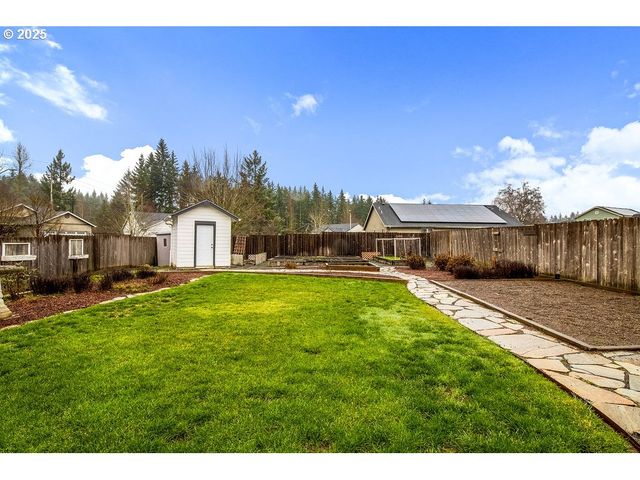 813 HOWARD JORDAN Loop, Dayton, OR 97114