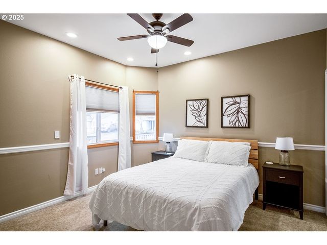 813 HOWARD JORDAN Loop, Dayton, OR 97114