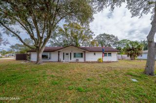 5500 Lancewood Circle N, Port Orange, FL 32127