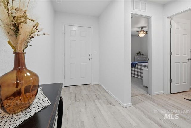 19511 Commonwealth Ave, Caldwell, ID 83605