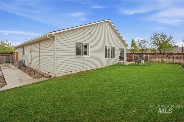 19511 Commonwealth Ave, Caldwell, ID 83605