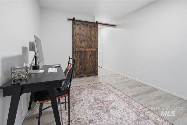 19511 Commonwealth Ave, Caldwell, ID 83605