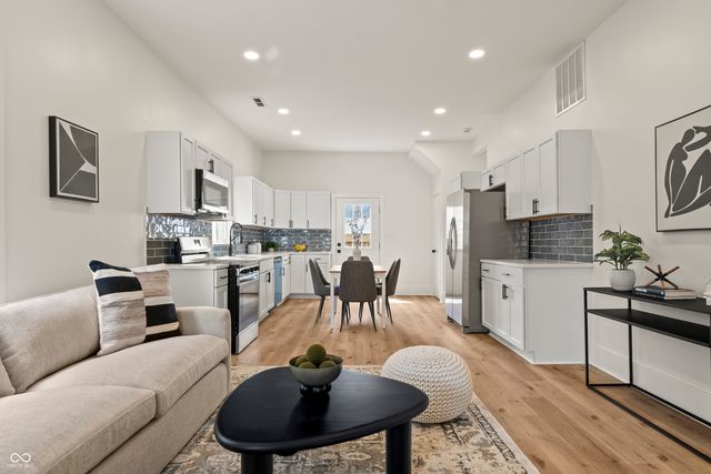 47 Schiller Street, Indianapolis, IN 46225