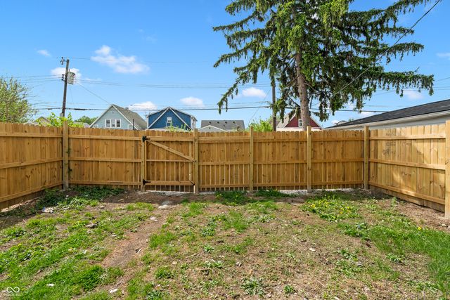 47 Schiller Street, Indianapolis, IN 46225