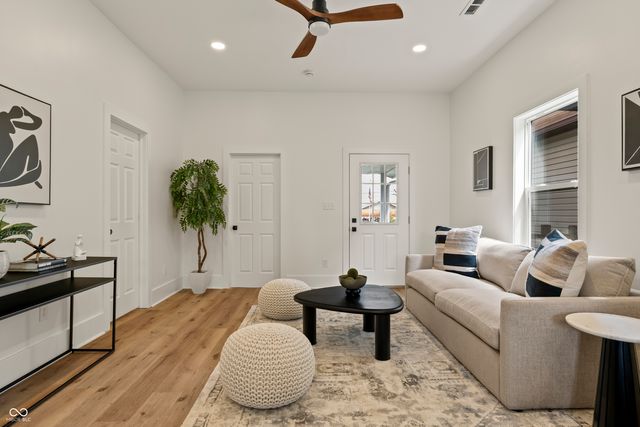 47 Schiller Street, Indianapolis, IN 46225