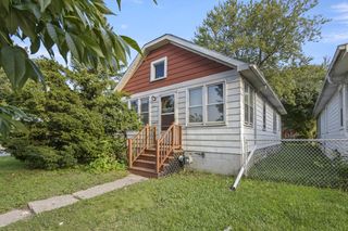 5807 W Park Hill AVENUE, Milwaukee, WI 53213