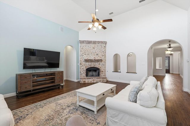 13850 James Ranch Court, Justin, TX 76247