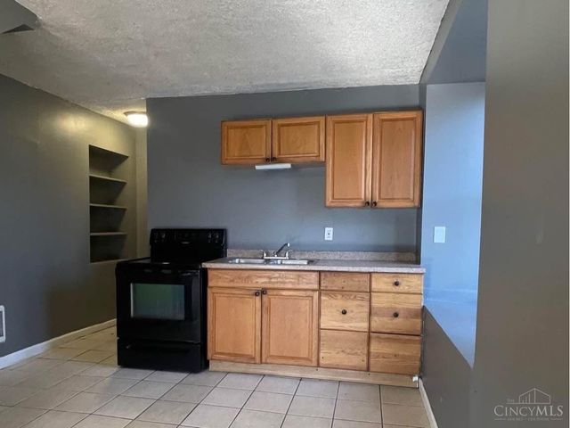 2457 Everglade Place, Cincinnati, OH 45214