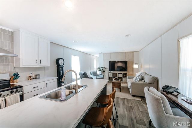 13242 County Road 7160, Rolla, MO 65401