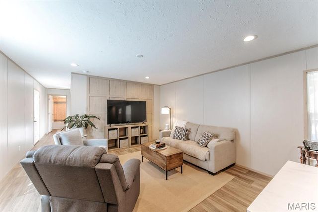 13242 County Road 7160, Rolla, MO 65401