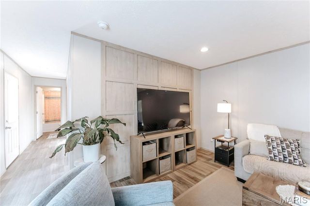 13242 County Road 7160, Rolla, MO 65401