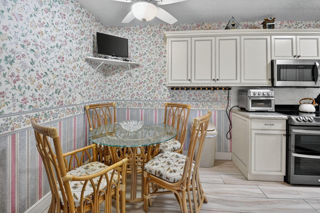5217 Brisata Circle D, Boynton Beach, FL 33437