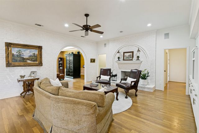6721 Cool Meadow Drive, Fort Worth, TX 76132