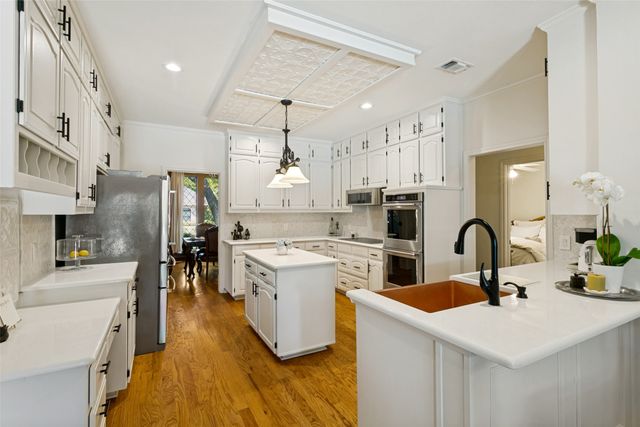 6721 Cool Meadow Drive, Fort Worth, TX 76132