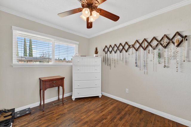 2504 Ahern St, Marysville, CA 95901