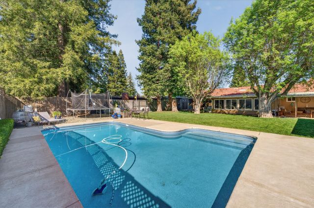 2504 Ahern St, Marysville, CA 95901