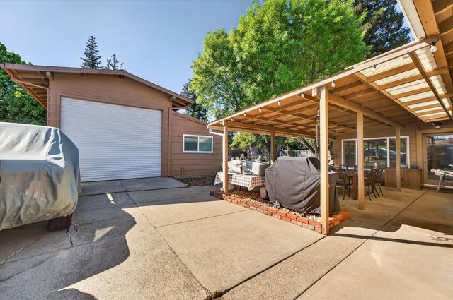2504 Ahern St, Marysville, CA 95901