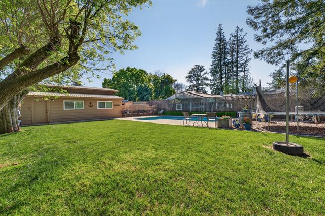 2504 Ahern St, Marysville, CA 95901