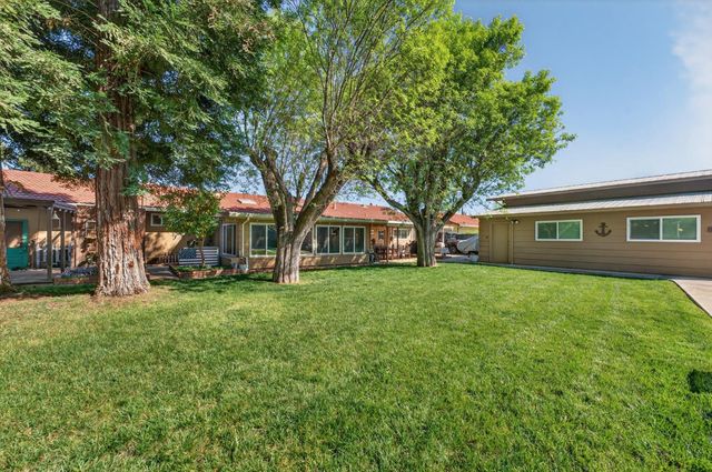 2504 Ahern St, Marysville, CA 95901