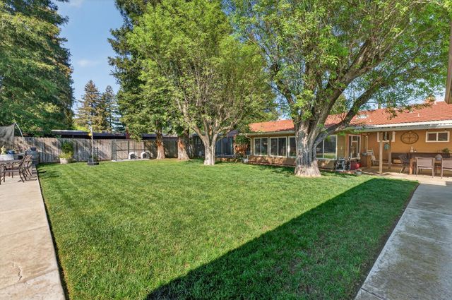 2504 Ahern St, Marysville, CA 95901