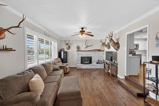 2504 Ahern St, Marysville, CA 95901