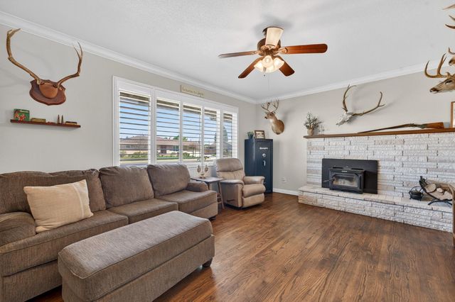 2504 Ahern St, Marysville, CA 95901