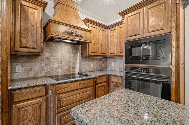 7230 Hunnington Drive, Sanger, TX 76266